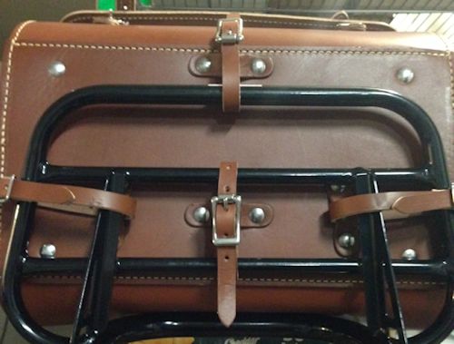 Leather Top Case for the Triumph Bonneville, Scrambler, Thruxton and all motorcycles with a back rack