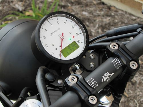 Motogadget Speedometer and Tachometer Gauge Cluster for the Triumph Bonneville, SE, T100, Thruxton and Scrambler